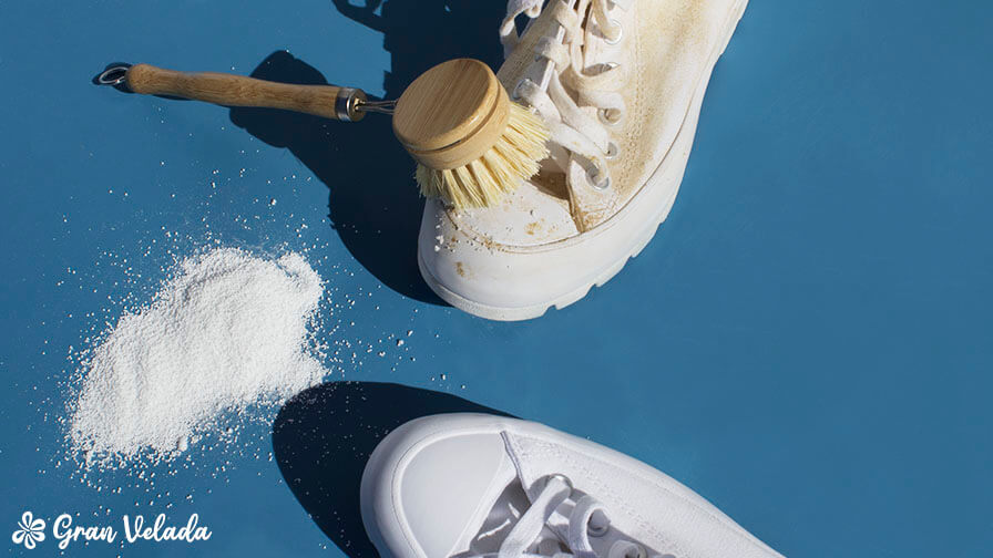 como limpiar zapatillas blancas 2